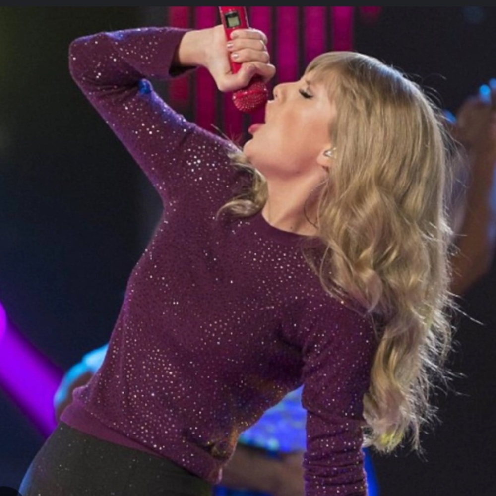ASO Taylor Swift Alice + Olivia Cena Purple Rhinestone Sweater Eras Tour - Picture 2 of 13